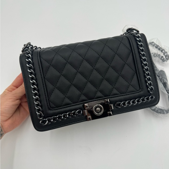 Black chain crossbody handbag - Picture 13 of 14